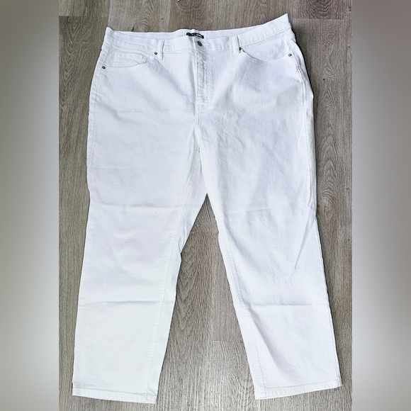 Fashion Nova Denim - Size 22 Fashion Nova White Jeans